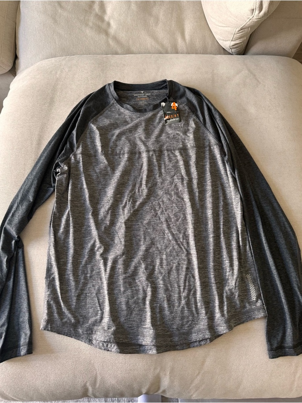 American Eagle Outfitters Men's Long-Sleeve Raglan Shirt - Dark Gray